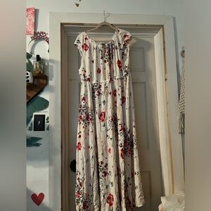 Torrid floral cap sleeve long length dress with slit going up to the knee